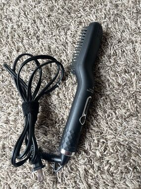 Beard and hair straightener for men